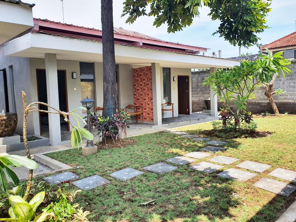 Sanur Agung Hotel Exterior photo