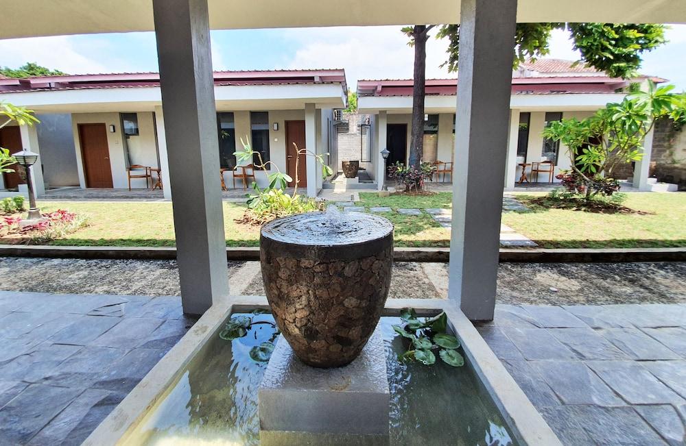 Sanur Agung Hotel Exterior photo